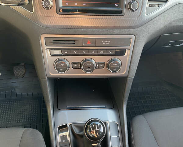 Фольксваген Гольф Спортсван, об'ємом двигуна 1.6 л та пробігом 209 тис. км за 14000 $, фото 7 на Automoto.ua