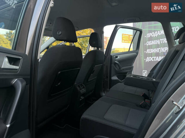 Сірий Фольксваген Гольф Спортсван, об'ємом двигуна 1.6 л та пробігом 168 тис. км за 13999 $, фото 12 на Automoto.ua