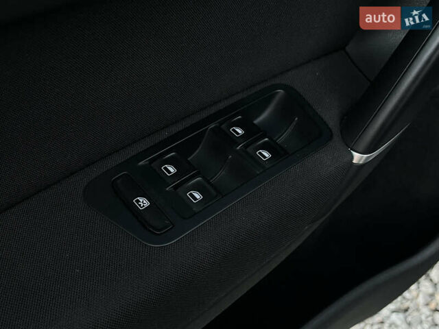 Сірий Фольксваген Гольф Спортсван, об'ємом двигуна 1.6 л та пробігом 168 тис. км за 13999 $, фото 11 на Automoto.ua