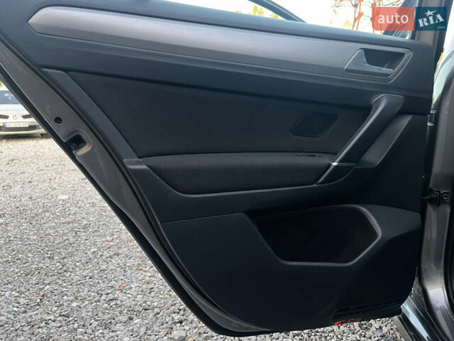 Сірий Фольксваген Гольф Спортсван, об'ємом двигуна 1.6 л та пробігом 168 тис. км за 13999 $, фото 15 на Automoto.ua