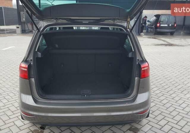 Сірий Фольксваген Гольф Спортсван, об'ємом двигуна 1.6 л та пробігом 207 тис. км за 14200 $, фото 7 на Automoto.ua