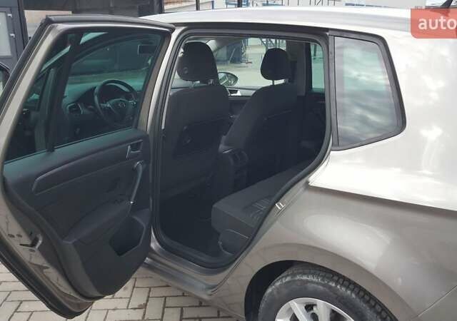 Сірий Фольксваген Гольф Спортсван, об'ємом двигуна 1.6 л та пробігом 207 тис. км за 14200 $, фото 6 на Automoto.ua