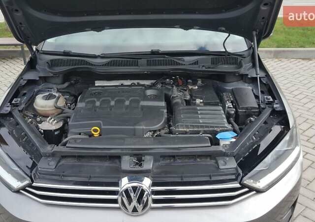 Сірий Фольксваген Гольф Спортсван, об'ємом двигуна 1.6 л та пробігом 207 тис. км за 14200 $, фото 12 на Automoto.ua