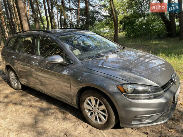 Серый Фольксваген Гольф Спортсван, объемом двигателя 1.4 л и пробегом 83 тыс. км за 13200 $, фото 4 на Automoto.ua