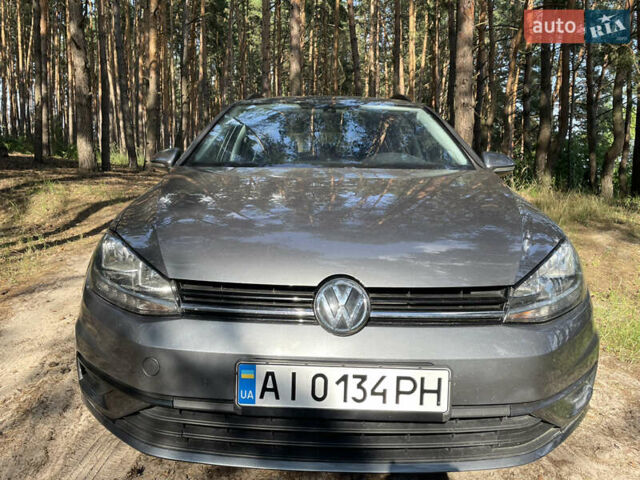 Серый Фольксваген Гольф Спортсван, объемом двигателя 1.4 л и пробегом 83 тыс. км за 13200 $, фото 5 на Automoto.ua