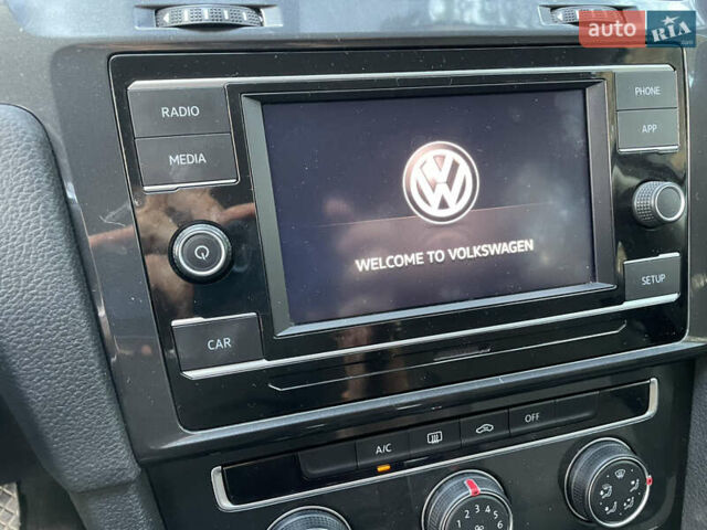 Серый Фольксваген Гольф Спортсван, объемом двигателя 1.4 л и пробегом 83 тыс. км за 13200 $, фото 22 на Automoto.ua
