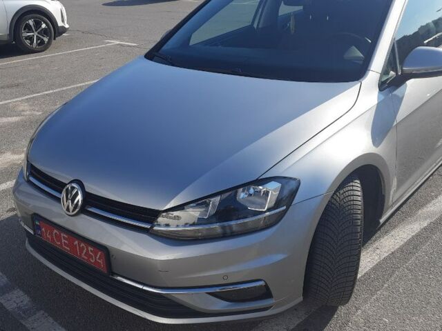 Серый Фольксваген Гольф 7, объемом двигателя 1.6 л и пробегом 205 тыс. км за 14100 $, фото 16 на Automoto.ua