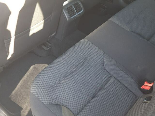 Серый Фольксваген Гольф 7, объемом двигателя 1.6 л и пробегом 205 тыс. км за 14100 $, фото 22 на Automoto.ua