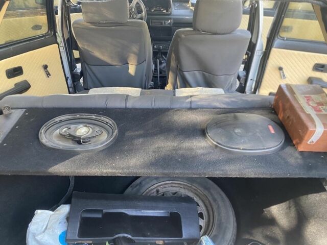 Белый Фольксваген Гольф, объемом двигателя 1.8 л и пробегом 250 тыс. км за 900 $, фото 4 на Automoto.ua