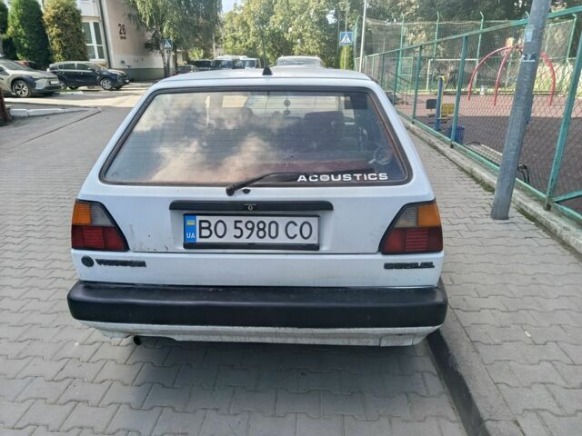 Белый Фольксваген Гольф, объемом двигателя 0 л и пробегом 84 тыс. км за 1000 $, фото 4 на Automoto.ua