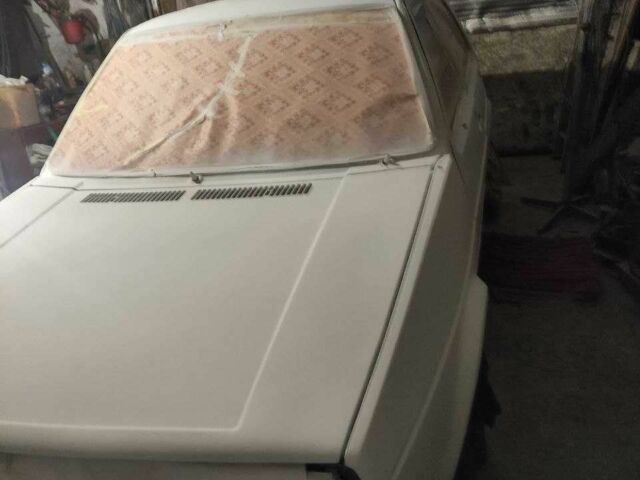 Белый Фольксваген Гольф, объемом двигателя 1.3 л и пробегом 250 тыс. км за 1350 $, фото 8 на Automoto.ua