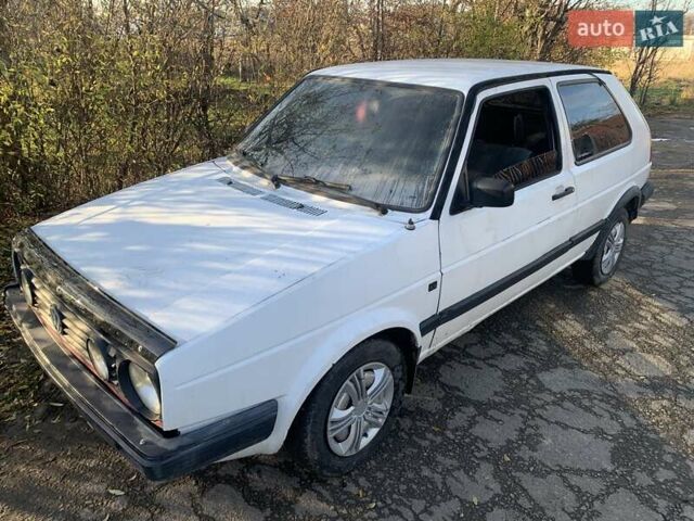 Белый Фольксваген Гольф, объемом двигателя 1.6 л и пробегом 400 тыс. км за 550 $, фото 4 на Automoto.ua