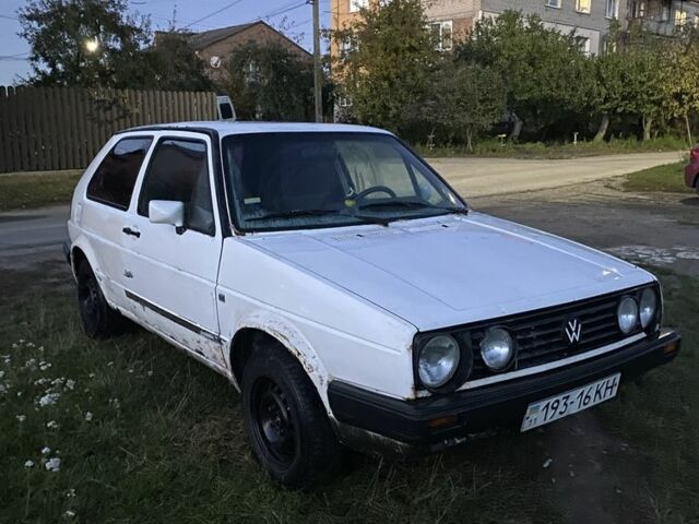 Білий Фольксваген Гольф, об'ємом двигуна 1.6 л та пробігом 285 тис. км за 481 $, фото 1 на Automoto.ua