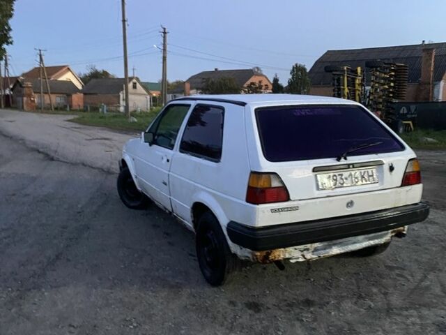 Білий Фольксваген Гольф, об'ємом двигуна 1.6 л та пробігом 285 тис. км за 481 $, фото 4 на Automoto.ua