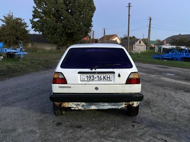 Білий Фольксваген Гольф, об'ємом двигуна 1.6 л та пробігом 285 тис. км за 481 $, фото 3 на Automoto.ua