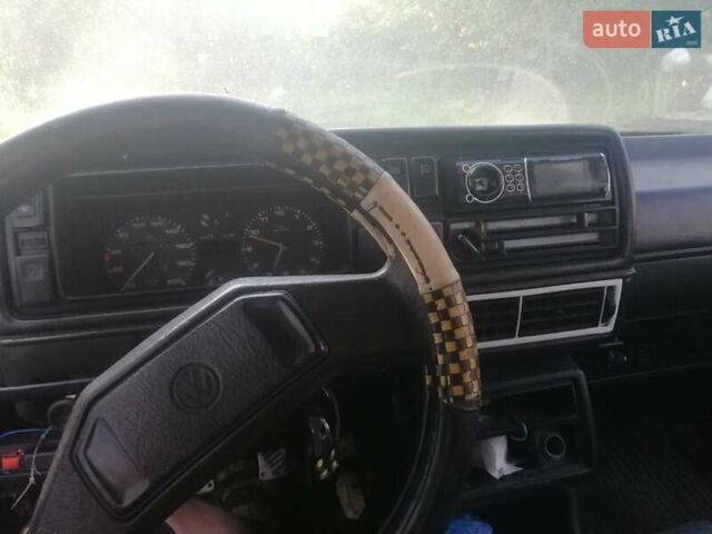 Белый Фольксваген Гольф, объемом двигателя 1.6 л и пробегом 200 тыс. км за 400 $, фото 4 на Automoto.ua