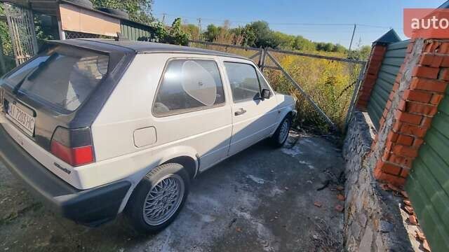 Белый Фольксваген Гольф, объемом двигателя 2 л и пробегом 300 тыс. км за 1700 $, фото 3 на Automoto.ua