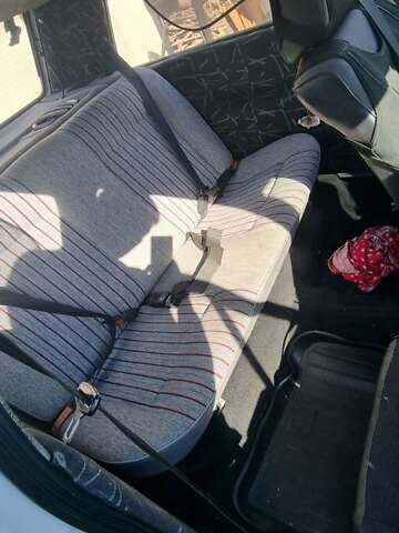 Белый Фольксваген Гольф, объемом двигателя 2 л и пробегом 300 тыс. км за 1700 $, фото 4 на Automoto.ua