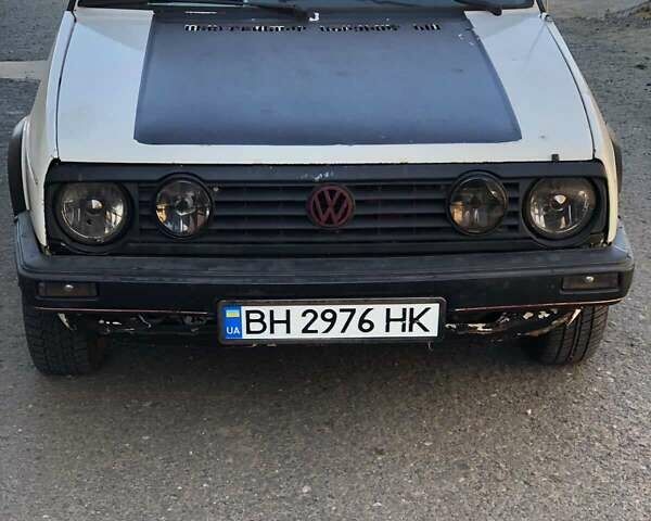 Белый Фольксваген Гольф, объемом двигателя 1.59 л и пробегом 287 тыс. км за 2500 $, фото 1 на Automoto.ua