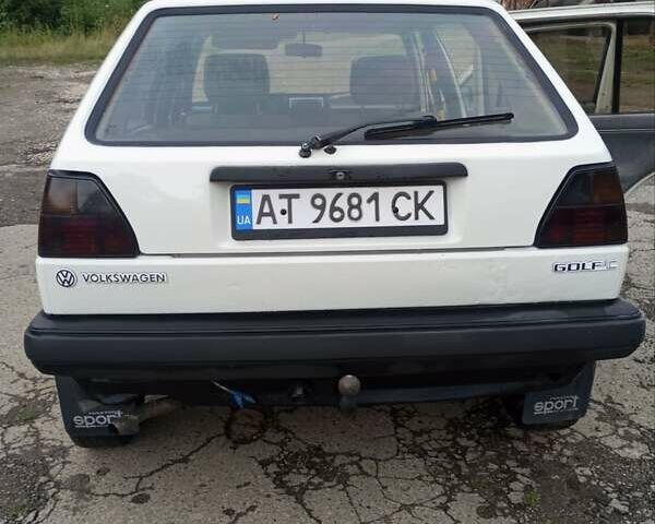 Белый Фольксваген Гольф, объемом двигателя 1.59 л и пробегом 132 тыс. км за 2500 $, фото 9 на Automoto.ua