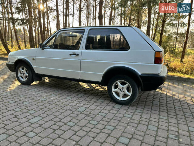 Білий Фольксваген Гольф, об'ємом двигуна 1.27 л та пробігом 250 тис. км за 1200 $, фото 6 на Automoto.ua