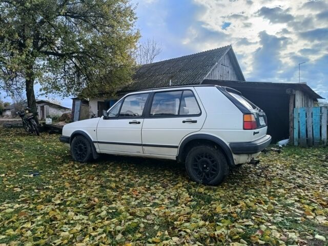 Белый Фольксваген Гольф, объемом двигателя 1.8 л и пробегом 485 тыс. км за 832 $, фото 8 на Automoto.ua