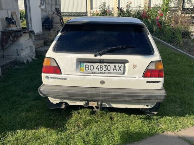 Белый Фольксваген Гольф, объемом двигателя 1.3 л и пробегом 350 тыс. км за 1300 $, фото 7 на Automoto.ua