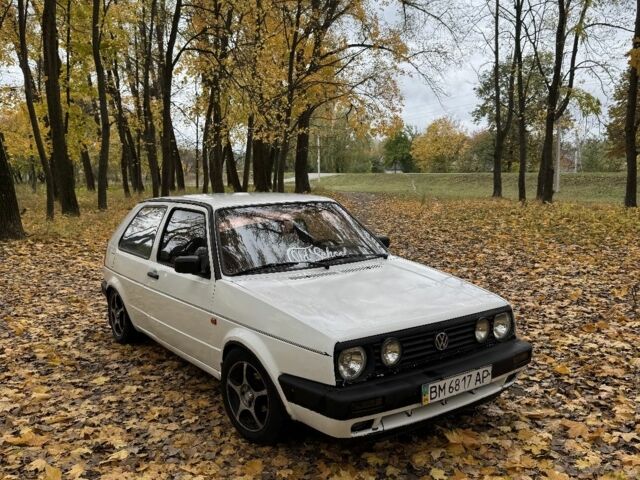 Білий Фольксваген Гольф, об'ємом двигуна 1.6 л та пробігом 300 тис. км за 800 $, фото 11 на Automoto.ua