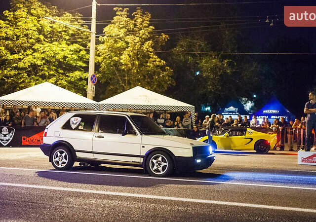 Білий Фольксваген Гольф, об'ємом двигуна 2 л та пробігом 2 тис. км за 10000 $, фото 1 на Automoto.ua