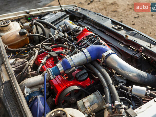 Білий Фольксваген Гольф, об'ємом двигуна 2 л та пробігом 2 тис. км за 10000 $, фото 41 на Automoto.ua