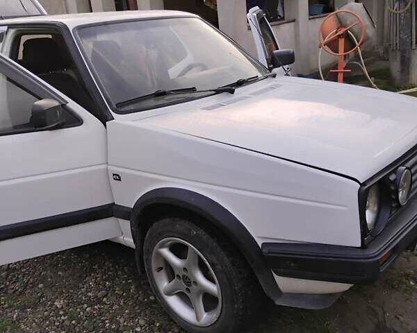 Белый Фольксваген Гольф, объемом двигателя 1.59 л и пробегом 382 тыс. км за 2000 $, фото 12 на Automoto.ua