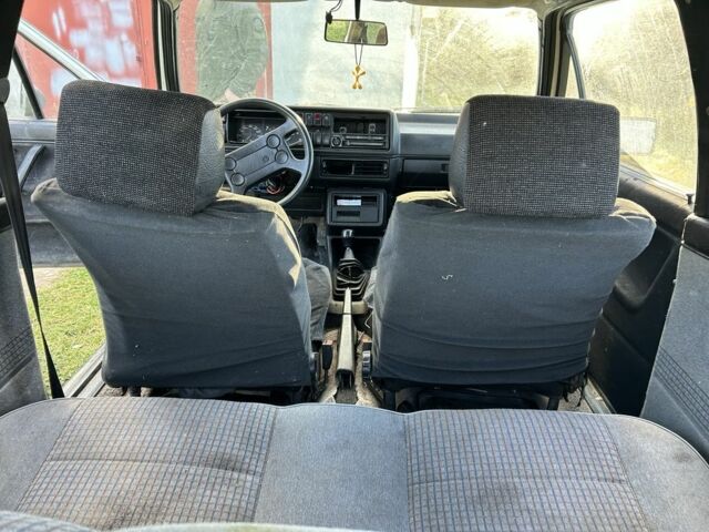 Белый Фольксваген Гольф, объемом двигателя 1.8 л и пробегом 100 тыс. км за 626 $, фото 5 на Automoto.ua