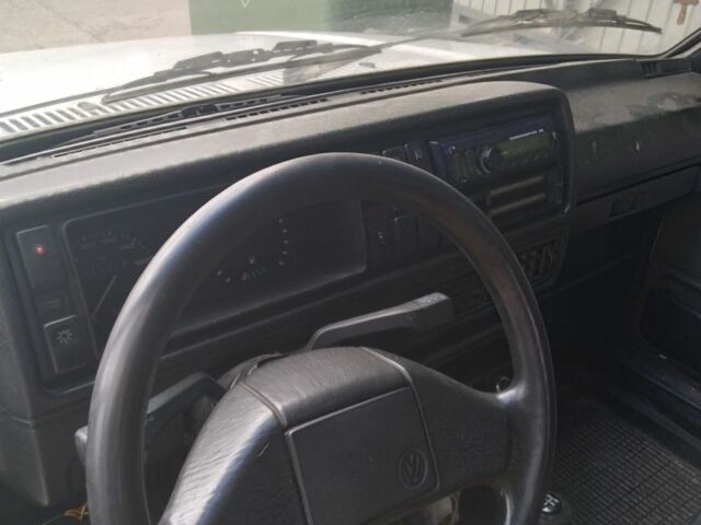 Белый Фольксваген Гольф, объемом двигателя 0 л и пробегом 352 тыс. км за 1000 $, фото 2 на Automoto.ua