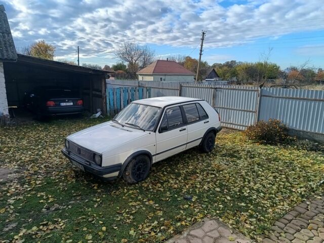 Белый Фольксваген Гольф, объемом двигателя 1.8 л и пробегом 485 тыс. км за 832 $, фото 1 на Automoto.ua