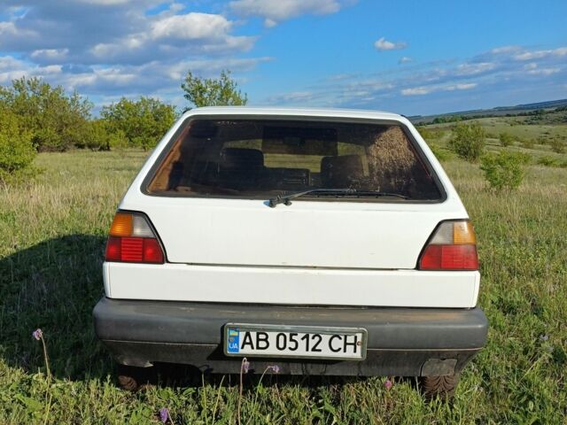 Белый Фольксваген Гольф, объемом двигателя 1.6 л и пробегом 500 тыс. км за 1500 $, фото 5 на Automoto.ua