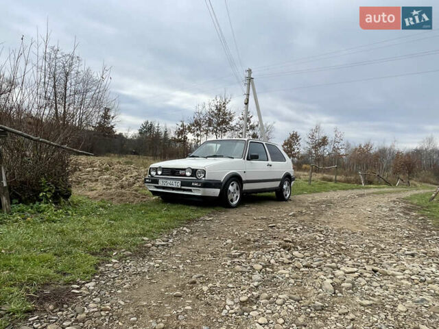 Білий Фольксваген Гольф, об'ємом двигуна 1.8 л та пробігом 280 тис. км за 1650 $, фото 2 на Automoto.ua