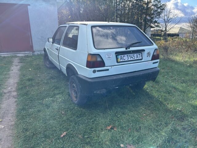 Белый Фольксваген Гольф, объемом двигателя 1.8 л и пробегом 100 тыс. км за 626 $, фото 2 на Automoto.ua