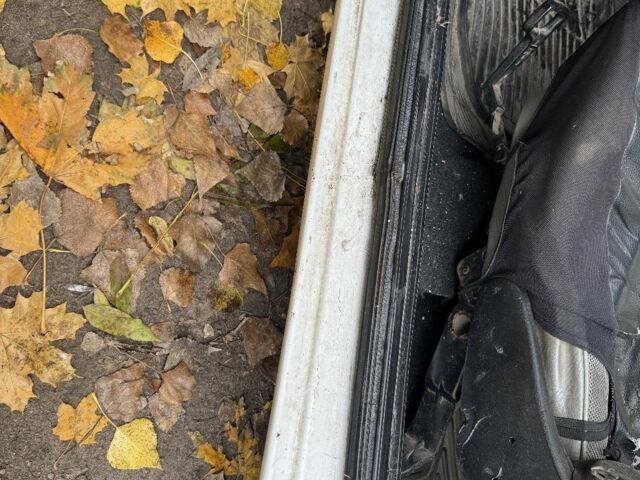 Білий Фольксваген Гольф, об'ємом двигуна 1.6 л та пробігом 300 тис. км за 800 $, фото 12 на Automoto.ua