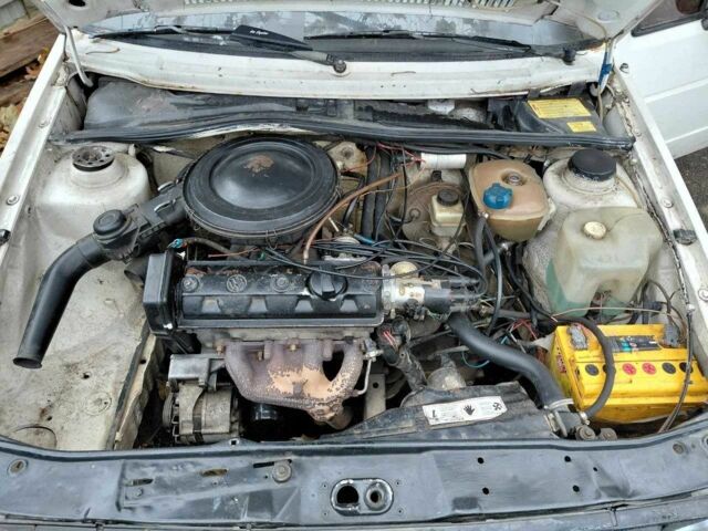 Білий Фольксваген Гольф, об'ємом двигуна 1.3 л та пробігом 1 тис. км за 1300 $, фото 7 на Automoto.ua