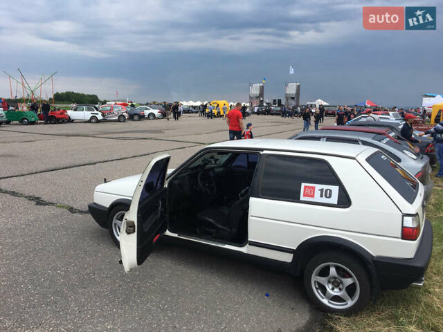 Білий Фольксваген Гольф, об'ємом двигуна 2 л та пробігом 2 тис. км за 10000 $, фото 26 на Automoto.ua