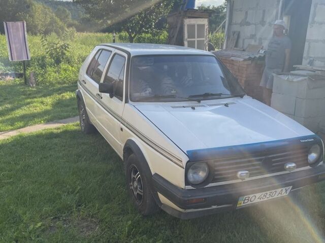 Белый Фольксваген Гольф, объемом двигателя 1.3 л и пробегом 350 тыс. км за 1300 $, фото 9 на Automoto.ua