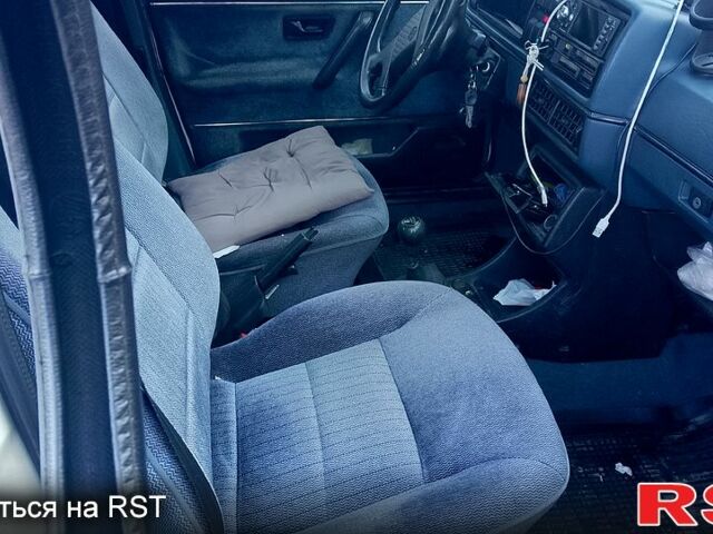 Білий Фольксваген Гольф, об'ємом двигуна 1.6 л та пробігом 0 тис. км за 1200 $, фото 3 на Automoto.ua