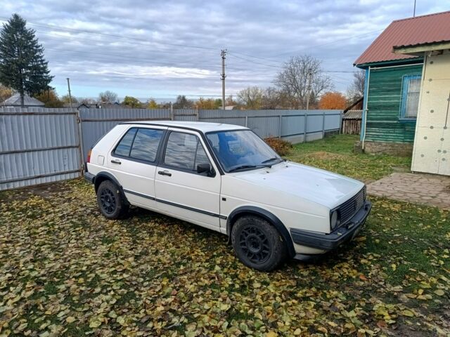 Белый Фольксваген Гольф, объемом двигателя 1.8 л и пробегом 485 тыс. км за 832 $, фото 7 на Automoto.ua