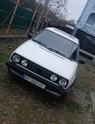 Белый Фольксваген Гольф, объемом двигателя 1.3 л и пробегом 389 тыс. км за 1450 $, фото 5 на Automoto.ua