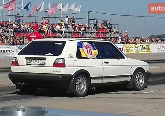 Білий Фольксваген Гольф, об'ємом двигуна 2 л та пробігом 2 тис. км за 10000 $, фото 47 на Automoto.ua