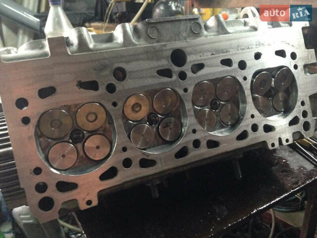 Білий Фольксваген Гольф, об'ємом двигуна 2 л та пробігом 2 тис. км за 10000 $, фото 12 на Automoto.ua