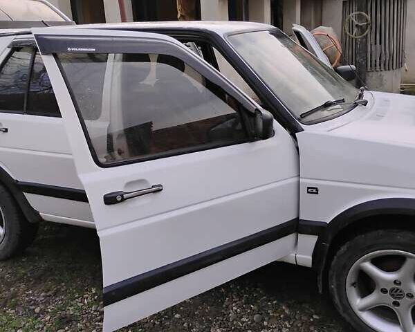 Белый Фольксваген Гольф, объемом двигателя 1.59 л и пробегом 382 тыс. км за 2000 $, фото 13 на Automoto.ua