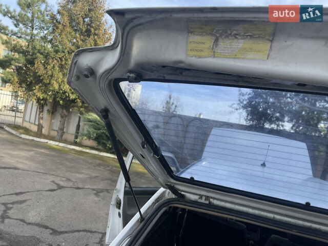 Білий Фольксваген Гольф, об'ємом двигуна 1.8 л та пробігом 400 тис. км за 750 $, фото 15 на Automoto.ua