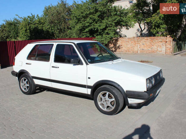 Белый Фольксваген Гольф, объемом двигателя 1.6 л и пробегом 333 тыс. км за 2500 $, фото 31 на Automoto.ua