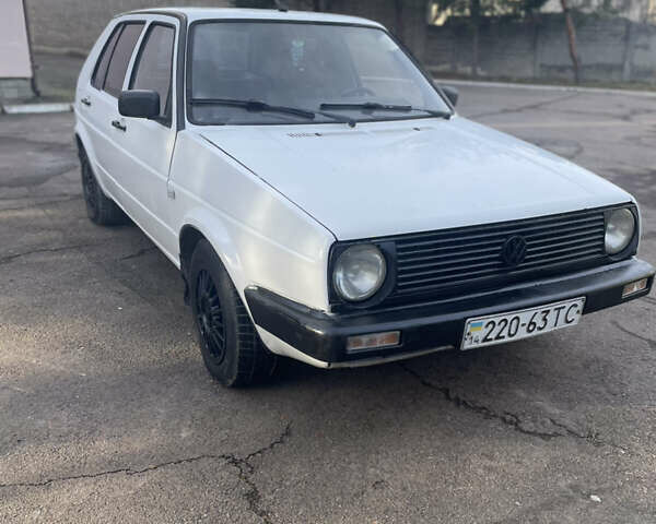Білий Фольксваген Гольф, об'ємом двигуна 1.8 л та пробігом 400 тис. км за 750 $, фото 4 на Automoto.ua